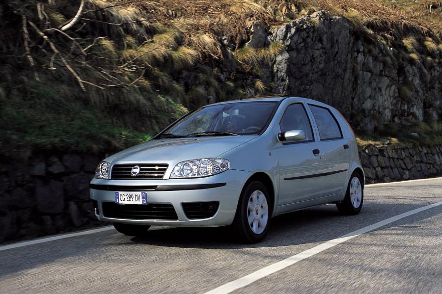  Fiat Punto 5-Door (188) 2003 года  (фото 17 из 36)